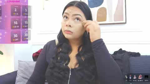 Daisy Price online show from 10.21.25