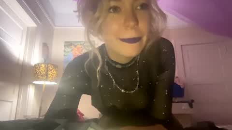DaisyB3 online show from 01.01.25