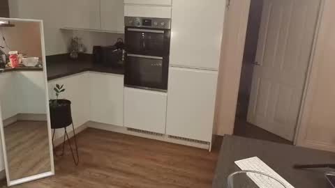 Daisy Dreams online show from 11.11.25