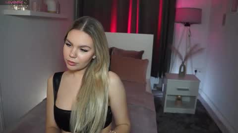 Snapshot of daisyeverly chatting on 02.04.26 Daisy online show from 02.04.26