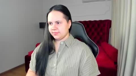 Snapshot of daisyharts chatting on 06.30.26 DaisyHarts online show from 06.30.26
