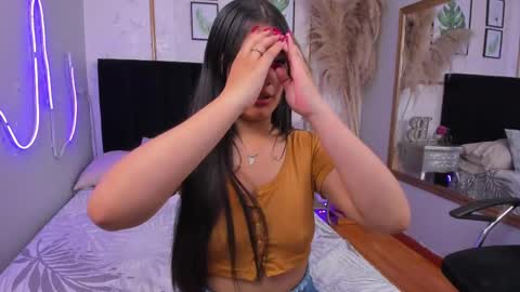 Mariana online show from 10.11.25