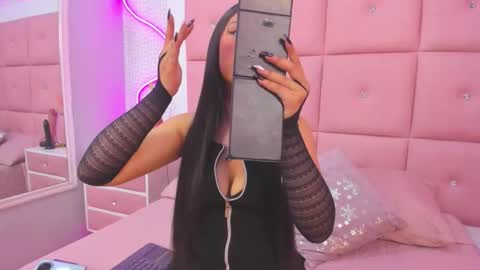 Mariana online show from 11.15.25