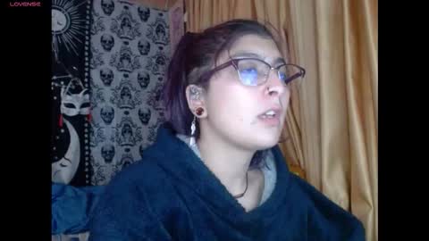    --  -- help me reach 100 hands up  online show from 10.18.25