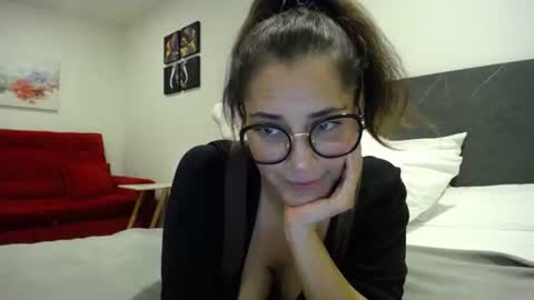 IG  dakotasofiaa online show from 12.02.25