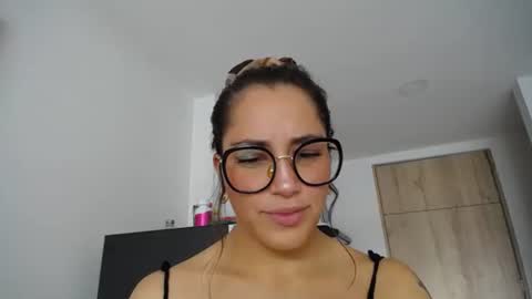 IG  dakotasofiaa online show from 12.02.25