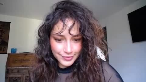 IG  dakotasofiaa online show from 06.25.26