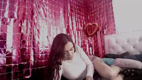 Snapshot of dakota_and_aron chatting on 10.14.25 Dakota and Aron online show from 10.14.25