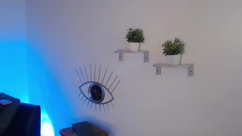 Snapshot of dakota_leen chatting on 10.09.25 online show from 10.09.25