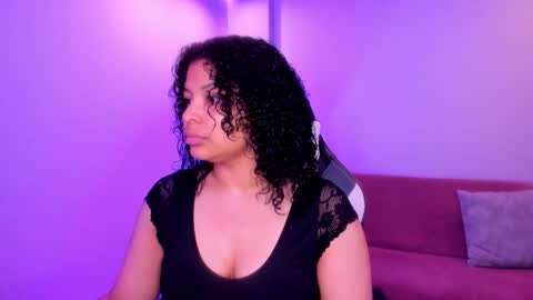 dakota_mars online show from 10.10.25