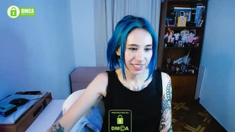 Snapshot of dakota_senju chatting on 12.21.24 Maca online show from 12.21.24