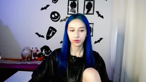 Snapshot of dakota_senju chatting on 10.15.25 Maca online show from 10.15.25