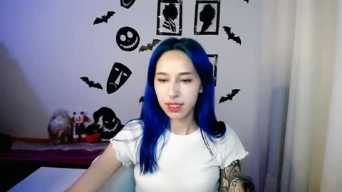 Snapshot of dakota_senju chatting on 10.16.25 Maca online show from 10.16.25