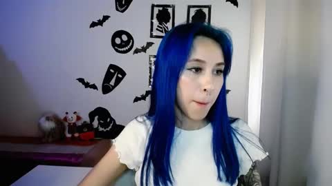 Snapshot of dakota_senju chatting on 10.17.25 Maca online show from 10.17.25