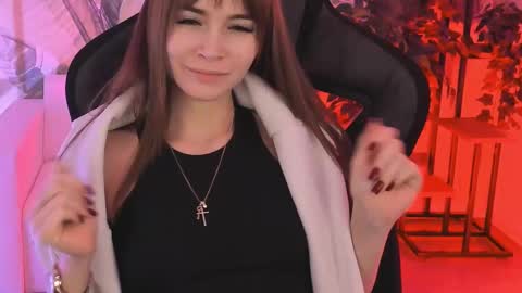 dakotaajohnnson online show from 02.25.25