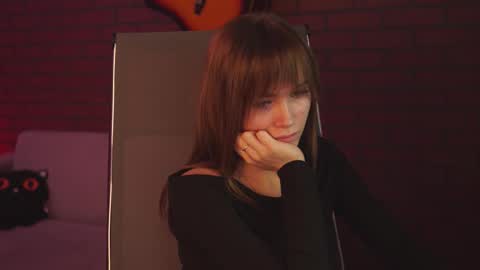 dakotaajohnnson online show from 03.05.25