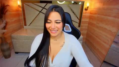 Dakotha  online show from 12.04.25