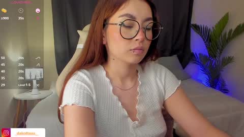 dakottaa__ online show from 01.05.25