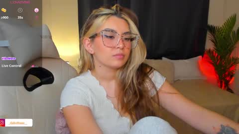 dakottaa__ online show from 06.04.26