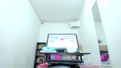 Snapshot of dalia_2 chatting on 02.27.25 Ren online show from 02.27.25