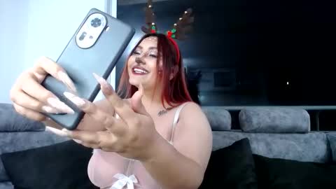 Snapshot of dalia_corrs0 chatting on 11.01.25 online show from 11.01.25