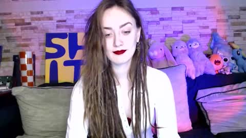 Dalia  online show from 10.13.25