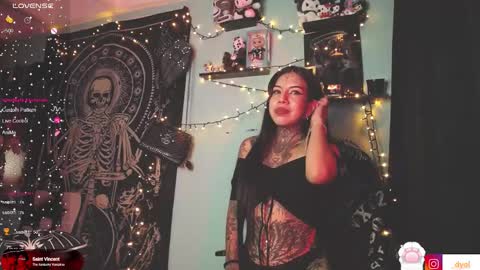 Snapshot of dalia_vorhees chatting on 12.14.24 dalia_vorhees online show from 12.14.24