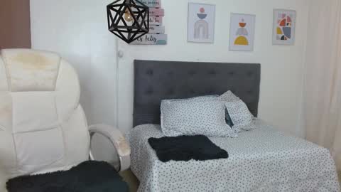 Dalila online show from 10.15.25