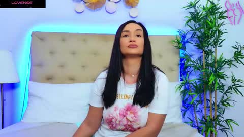 daliyaa_ online show from 10.20.25