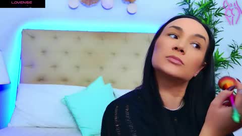 daliyaa_ online show from 10.28.25