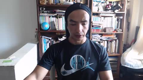 Snapshot of daliygala chatting on 05.05.26 JamesDali online show from 05.05.26