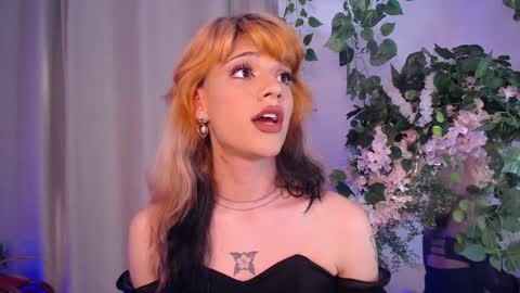 Snapshot of dallas_twiing chatting on 02.19.25 more videos in my second profile Dallas twiiink online show from 02.19.25