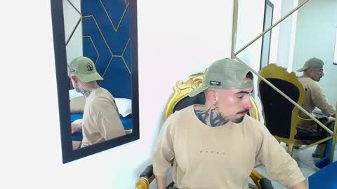 Snapshot of dallas_whitee chatting on 02.21.26 Dallas whitee online show from 02.21.26