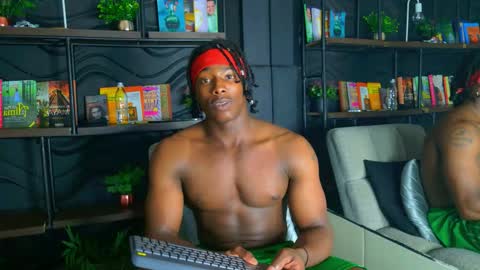 Snapshot of dalton_asher chatting on 09.11.25 dalton_asher online show from 09.11.25