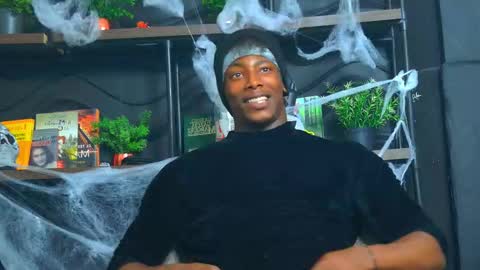 Snapshot of dalton_asher chatting on 10.20.25 dalton_asher online show from 10.20.25