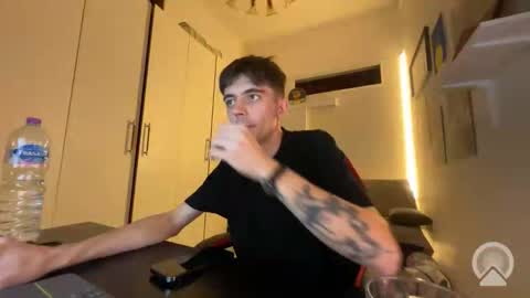 OnlyEry online show from 10.21.25