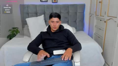 DAMIAN online show from 03.11.25