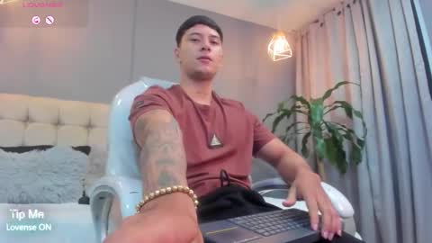 DAMIAN online show from 10.01.25