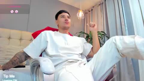 DAMIAN online show from 10.17.25