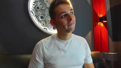 Damian Oliver online show from 12.12.24