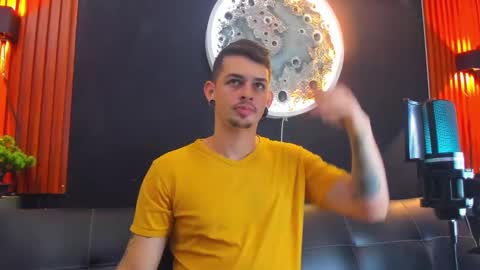 Damian Oliver online show from 03.10.25