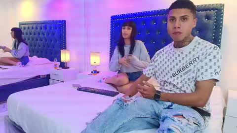 DAMIAN AND ROXANNE.  online show from 09.11.25