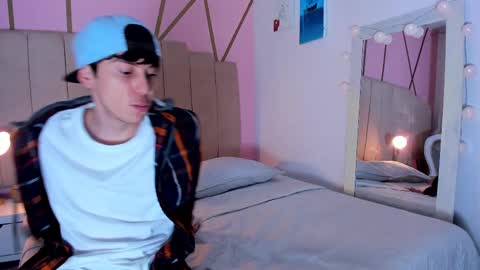 Snapshot of damian_n_maya chatting on 03.11.25 Damian   Maya online show from 03.11.25