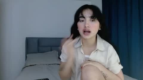 Snapshot of damian_n_maya chatting on 10.08.25 Damian   Maya online show from 10.08.25