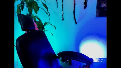 Snapshot of damian_torner chatting on 09.15.25 Damian torner online show from 09.15.25