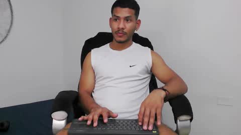 Snapshot of damiann_rees chatting on 02.05.26 instagram damiannreed. online show from 02.05.26