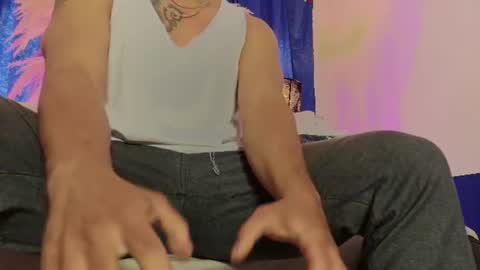 Snapshot of damiant_thorner chatting on 07.18.26 damiant online show from 07.18.26
