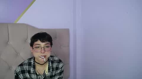 Damiian21  online show from 02.21.25