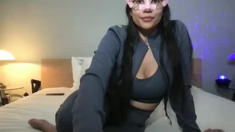 Damira Lux online show from 02.16.25