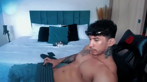 INSTAGRAM  DAMMIANMILLEROFICIAL online show from 11.01.25